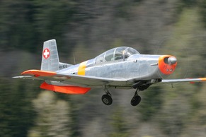 Ambri%20Fly-in%202006