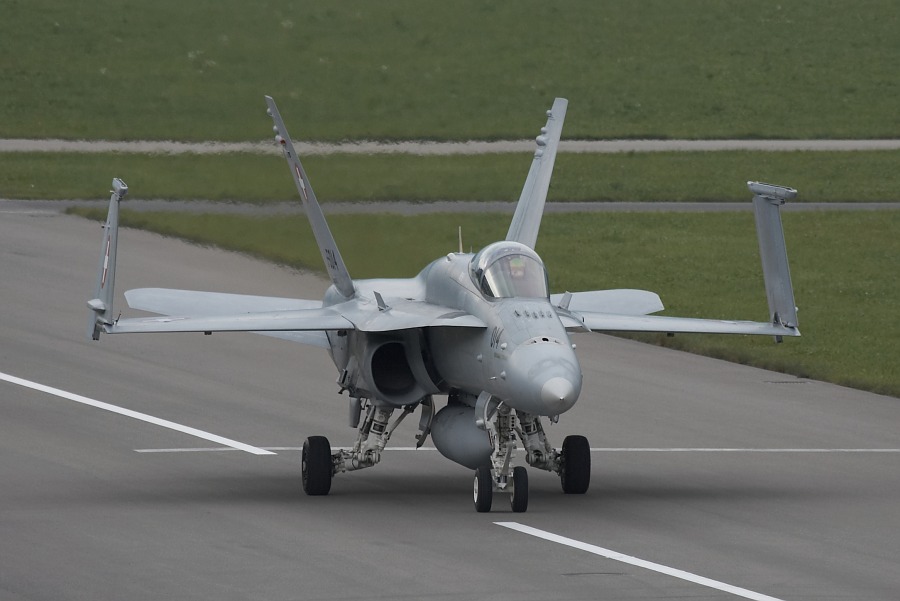 F-18%20Hornet